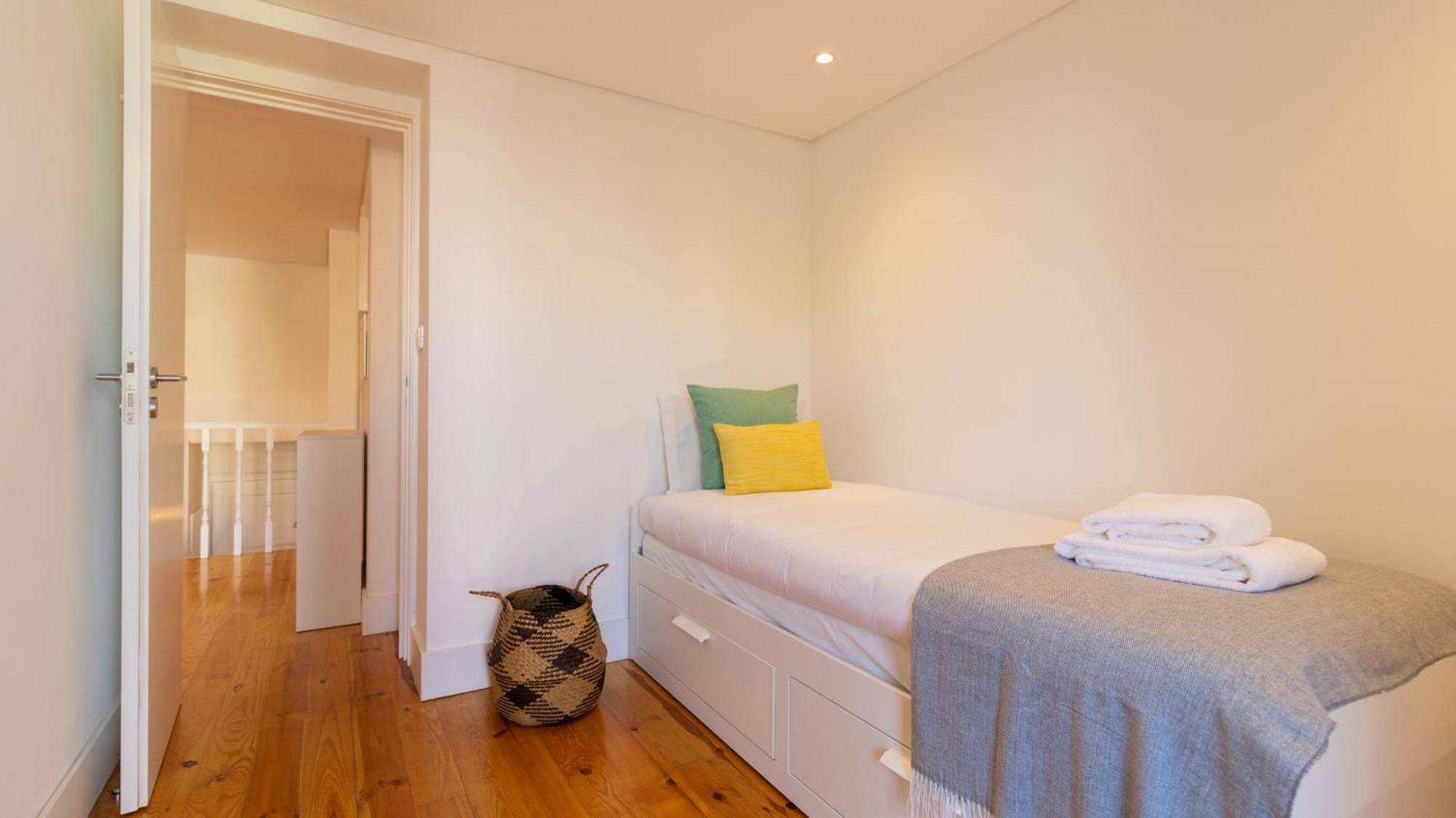 City Center Duplex W Patio By Lovelystay Porto Ngoại thất bức ảnh