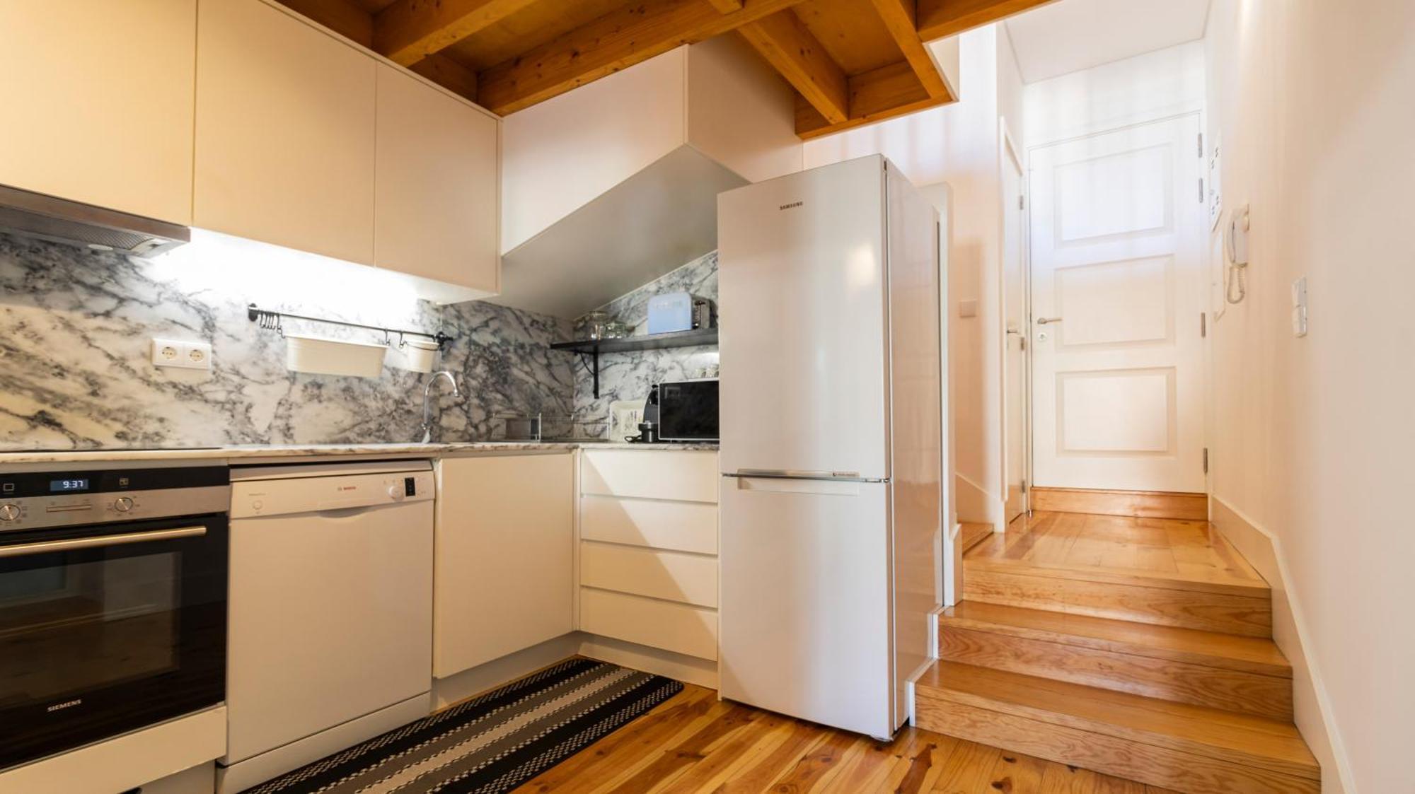City Center Duplex W Patio By Lovelystay Porto Ngoại thất bức ảnh